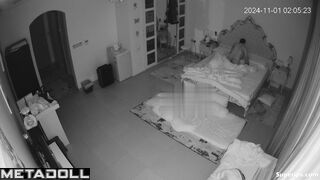 Mature Arab mom gets fucked in her bed