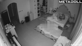 Mature Arab mom gets fucked in her bed