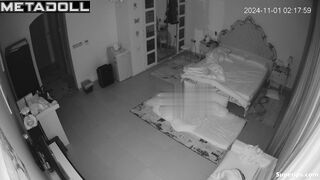 Mature Arab mom gets fucked in her bed