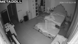 Mature Arab mom gets fucked in her bed