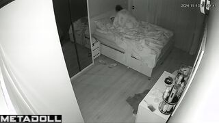 Skinny Belgian brunette mature mom forces her husband to cum spy cam record