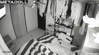 Mature Latina couple fucks in 69