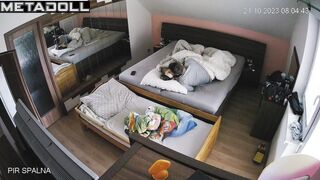 Amateur New Zealander couple fuck wildly in their bed voyeur cam
