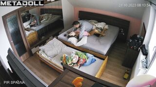 Amateur New Zealander couple fuck wildly in their bed voyeur cam
