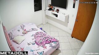 Latin girl fucks with her black boyfriend