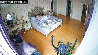 Slavic MILF gets fucked on her bed