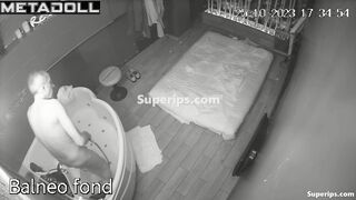 Old Italian man receives an erotic massage