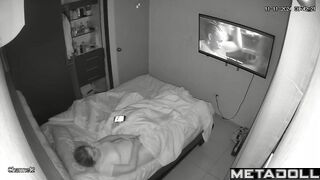Georgeouse brunette mom has multiple orgasms while fingering online