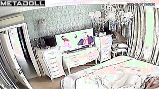 Chubby busty Finnish brunette mom masturbates while watching dancing girls porn