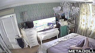 Perverse brunette woman rubs her hairy pussy real hidden cam