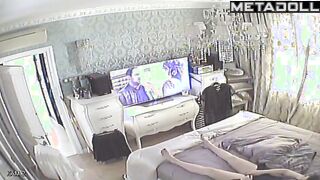 Busty brunette wife masturbates for the first time online