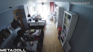 Skinny brunette mother fingers in her bed spy IP cam