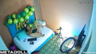 Webcam girl celebrates a client’s birthday