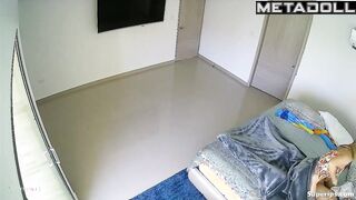 Petite Latina woman rides hard