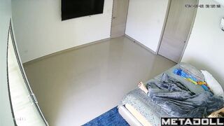 Petite Latina woman rides hard