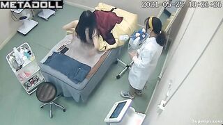 Korean girls get their pussies waxed