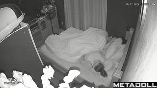 Georgeouse English brunette mature mom forces her husband to cum HD