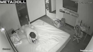 Milf Latina receives oral sex