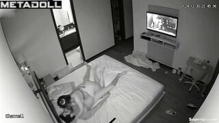 Milf horny Latina rides hard