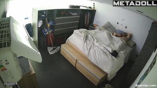 Hot-ass wife rides hard