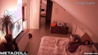Italian chubby MILF has sex in her bed