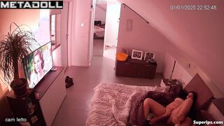 Italian chubby MILF has sex in her bed