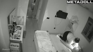 Married couple fuck in a hotel on vacation voyeur cam