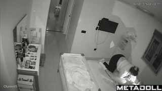 Married couple fuck in a hotel on vacation voyeur cam