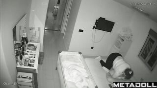 Married couple fuck in a hotel on vacation voyeur cam