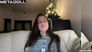 Rat Cam – British girl masturbates in her living room