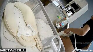 Pregnant Korean mom gets fucked
