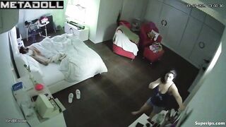 Arabian wife gets her pussy sucked
