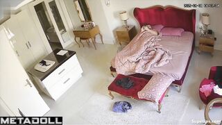 Skinny Arab wife gets fucked in doggy style