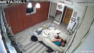Italian MILF gets penetrated till she is wet