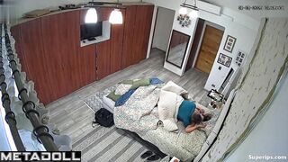 Italian MILF gets penetrated till she is wet