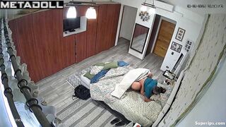 Italian MILF gets penetrated till she is wet