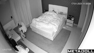 Wife princess gets fucked in her bed