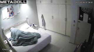 Georgeouse Welsh brunette step-mom gets fucked on the couch spy cam record