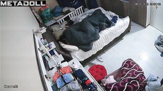Amateur couple having sex brutally in their bed live