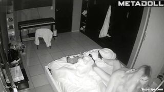 Hot-ass wife gets fucked doggy style
