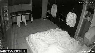 Married Latina woman receives oral sex