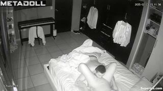 Married Latina woman receives oral sex