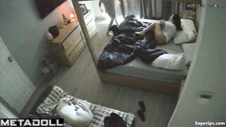 American MILF sisters fuck in her bed