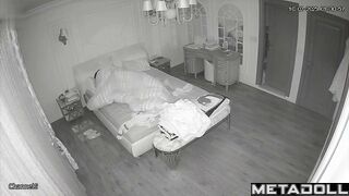 Gorgeous Arab wife gets fucked on her bed