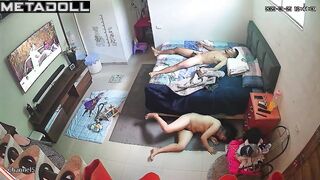 Spanish couple fuck in the living room live HD