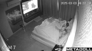 Big-assed MILF wife rides hard