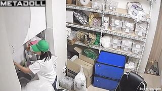 Cute Korean girl changes her clothes hidden