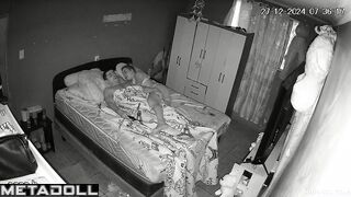 Married woman gives a deep blowjob