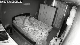 Married woman gives a deep blowjob
