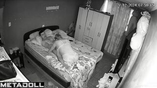Married woman gives a deep blowjob